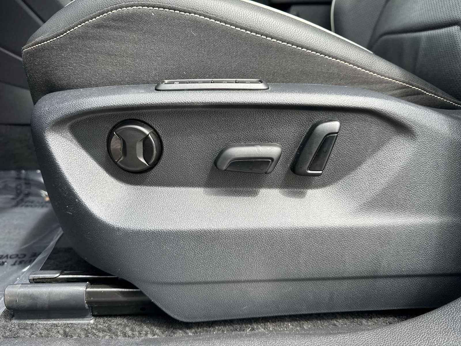 Volkswagen Tiguan SEL R-Line 2024
