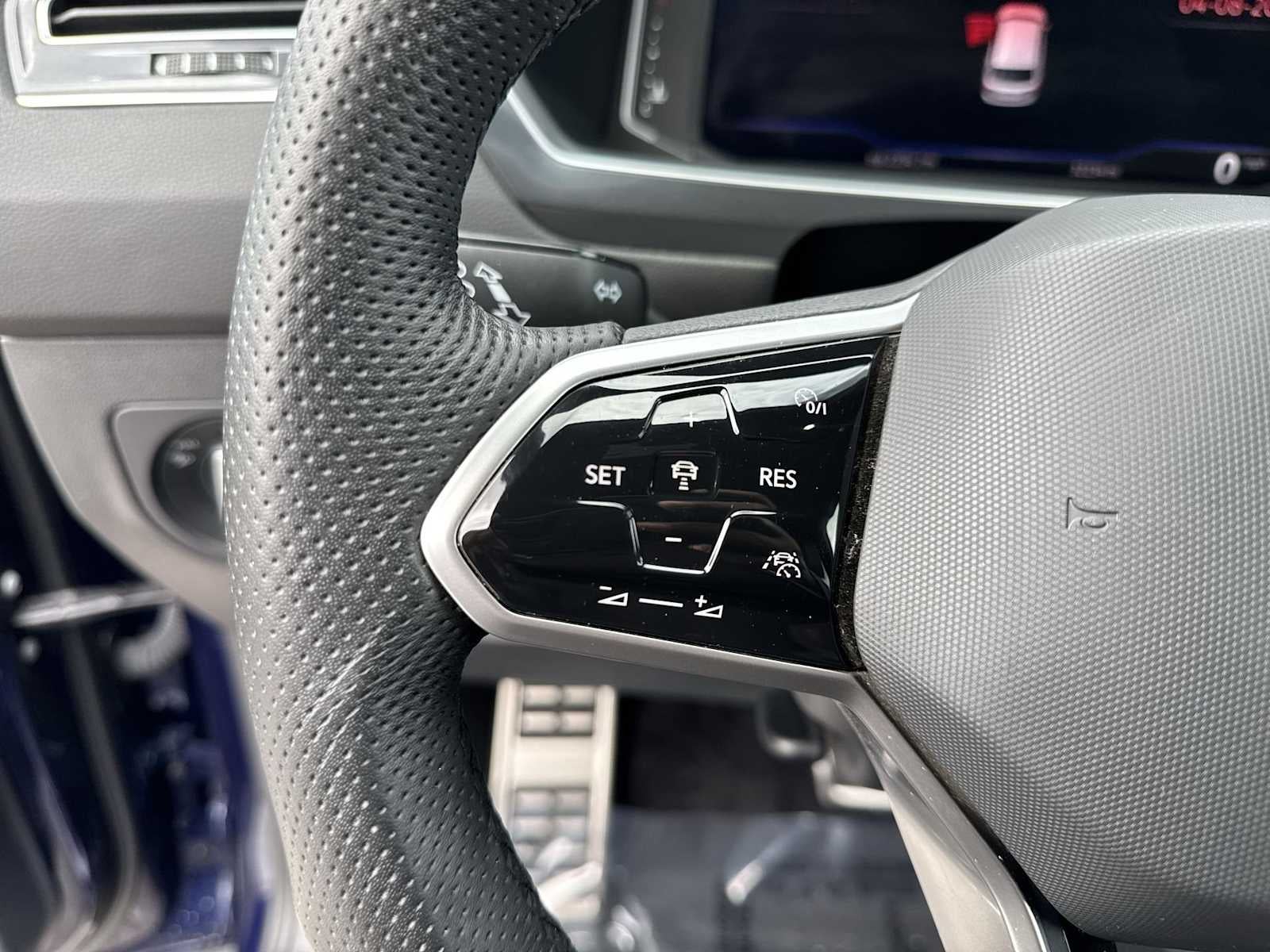 Volkswagen Tiguan SEL R-Line 2024
