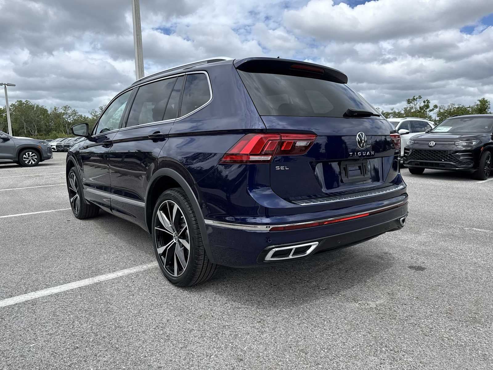 Volkswagen Tiguan SEL R-Line 2024