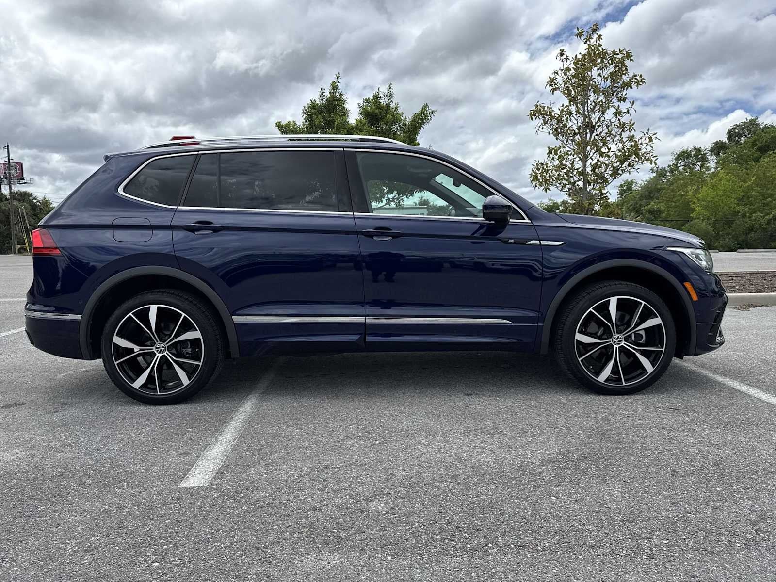 Volkswagen Tiguan SEL R-Line 2024