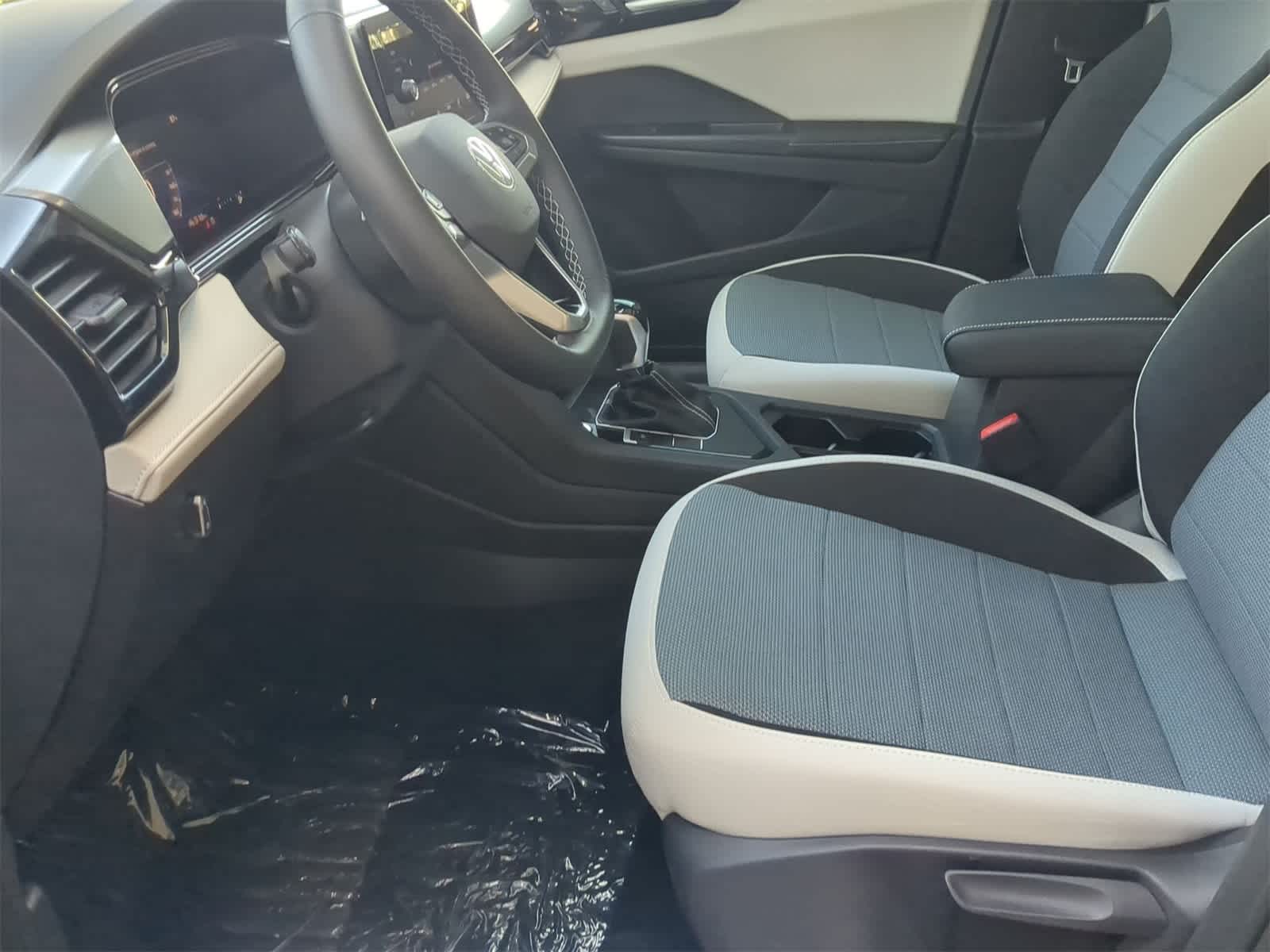 2025 Volkswagen Taos 1.5T S