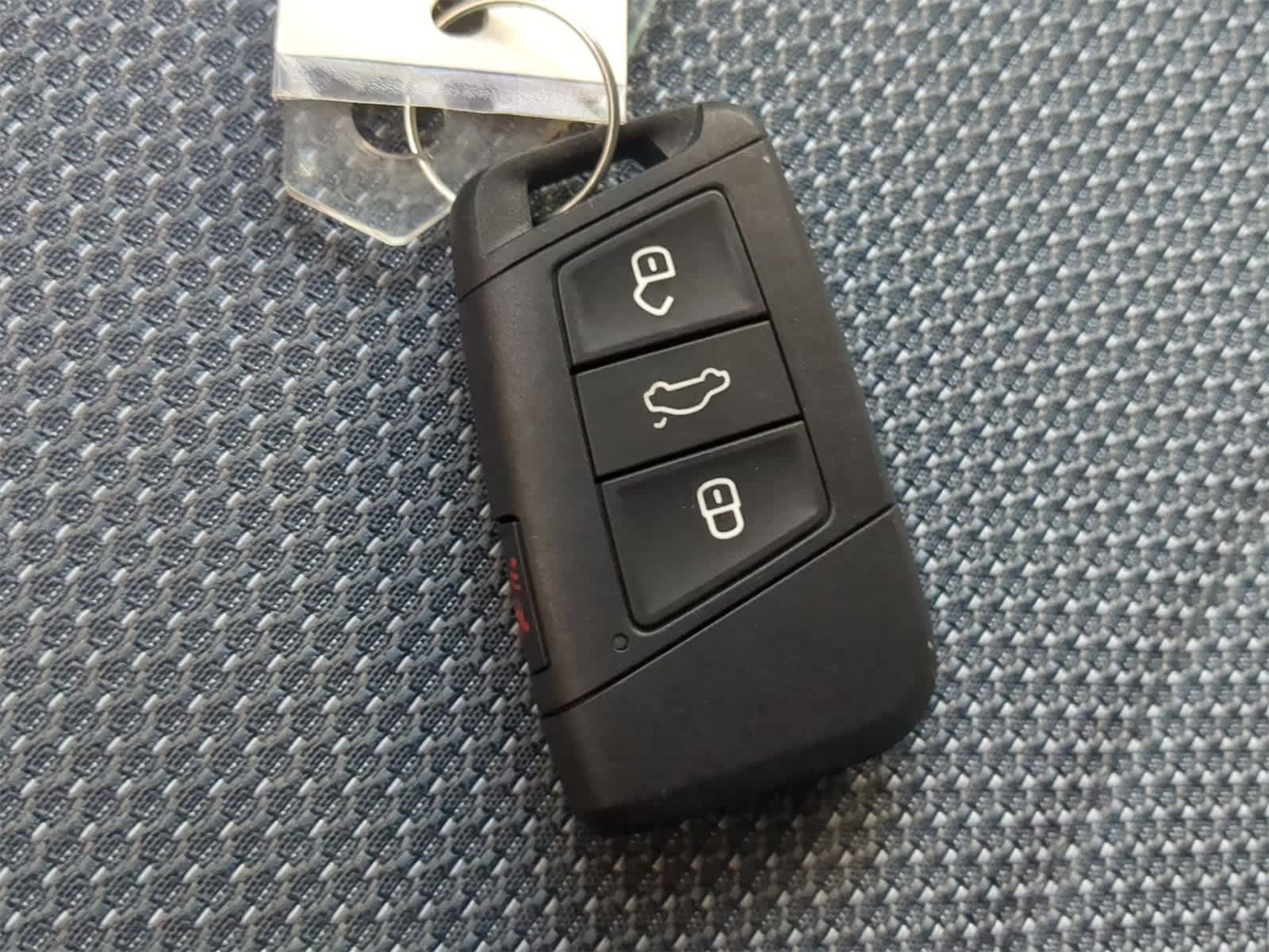 2025 Volkswagen Taos 1.5T S