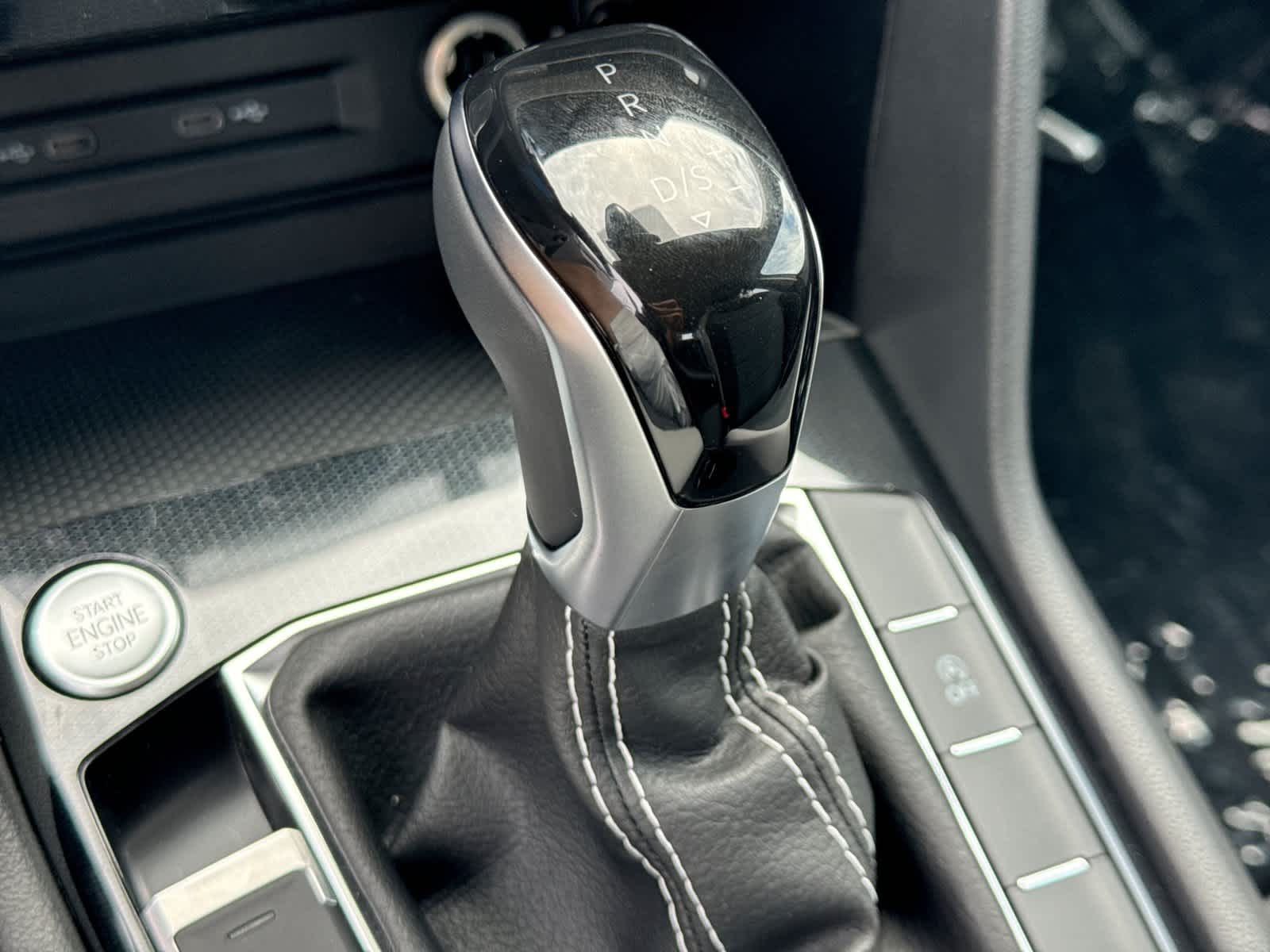 Volkswagen Taos 1.5T S de 2027