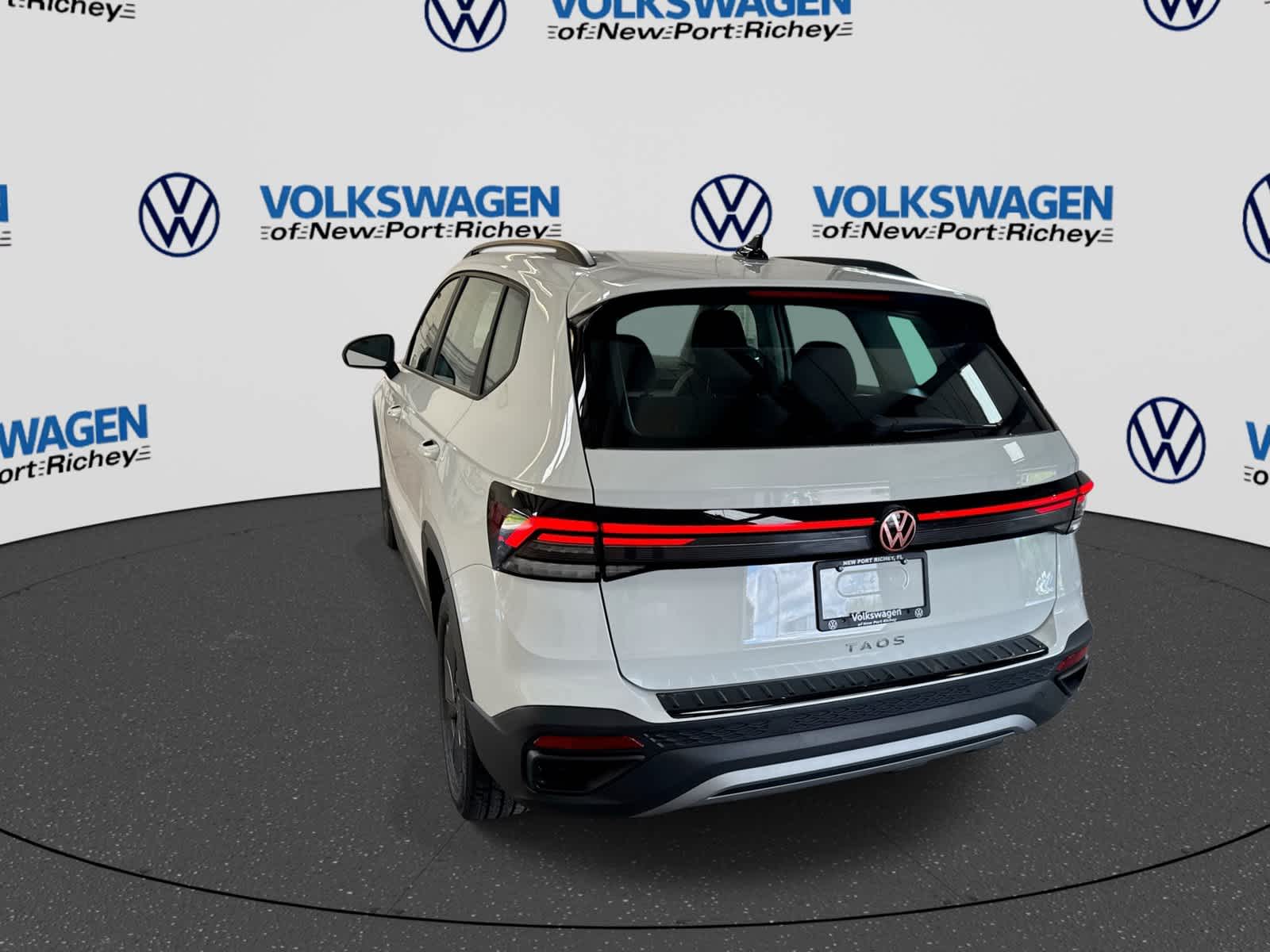 Volkswagen Taos 1.5T S de 2027