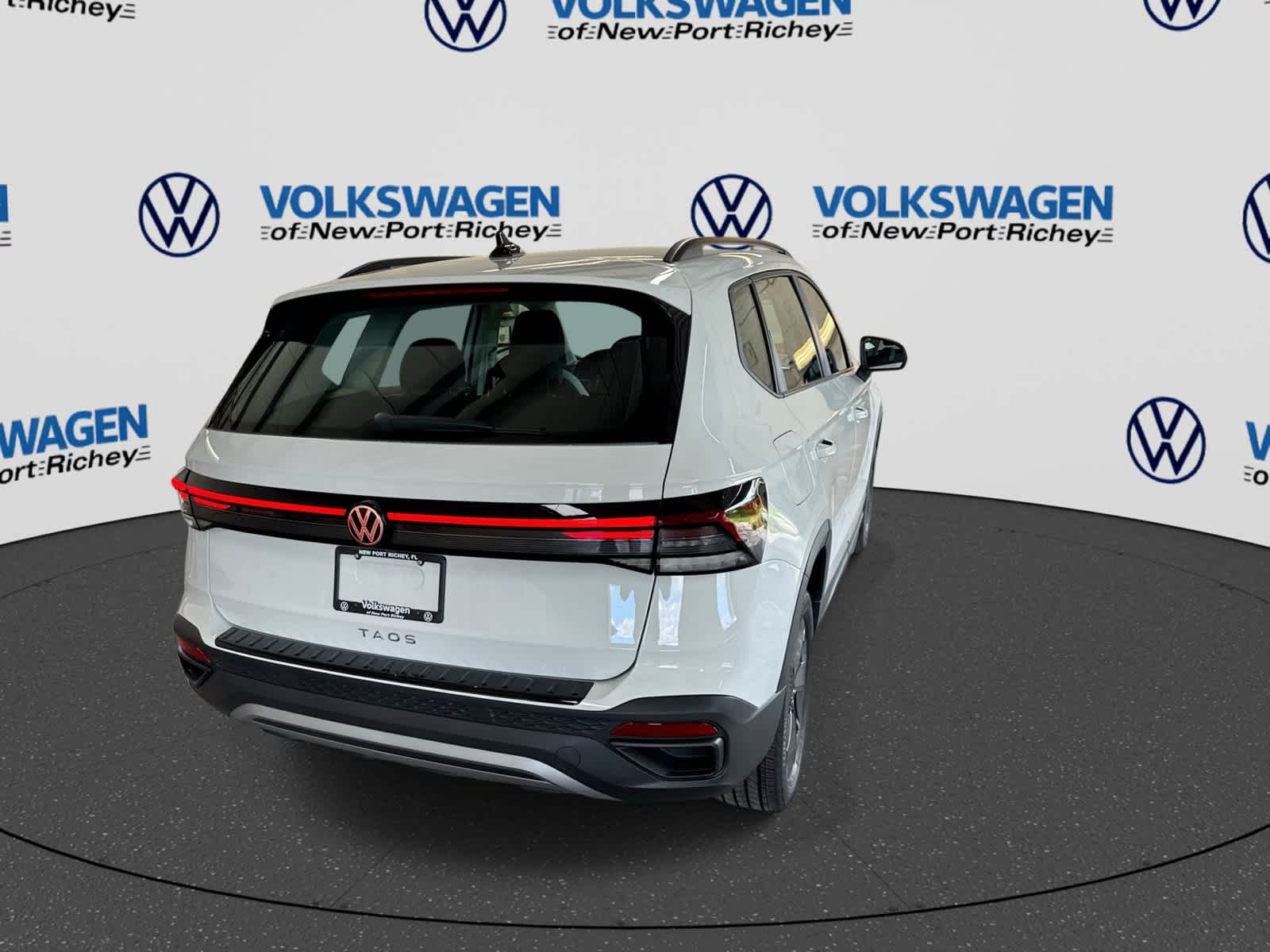 Volkswagen Taos 1.5T S de 2027