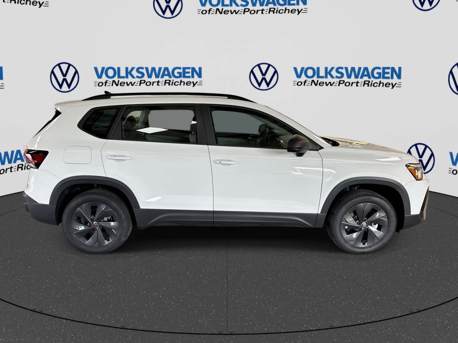 Volkswagen Taos 1.5T S de 2027
