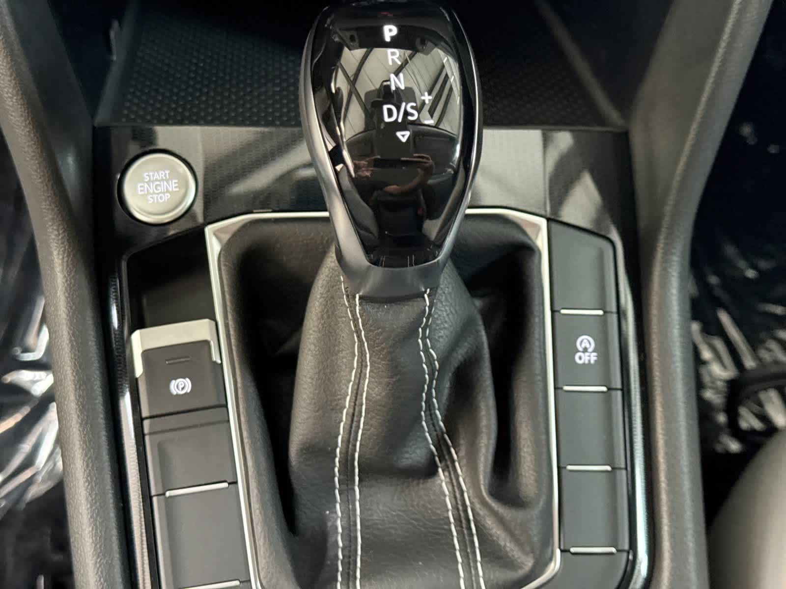 Volkswagen Taos 1.5T S de 2027