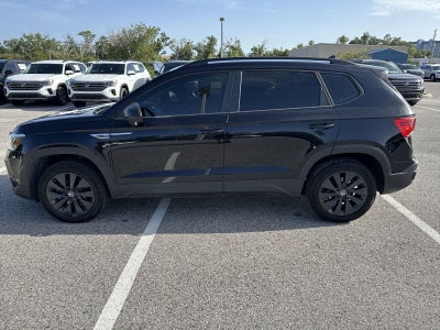 Volkswagen Taos S 2024