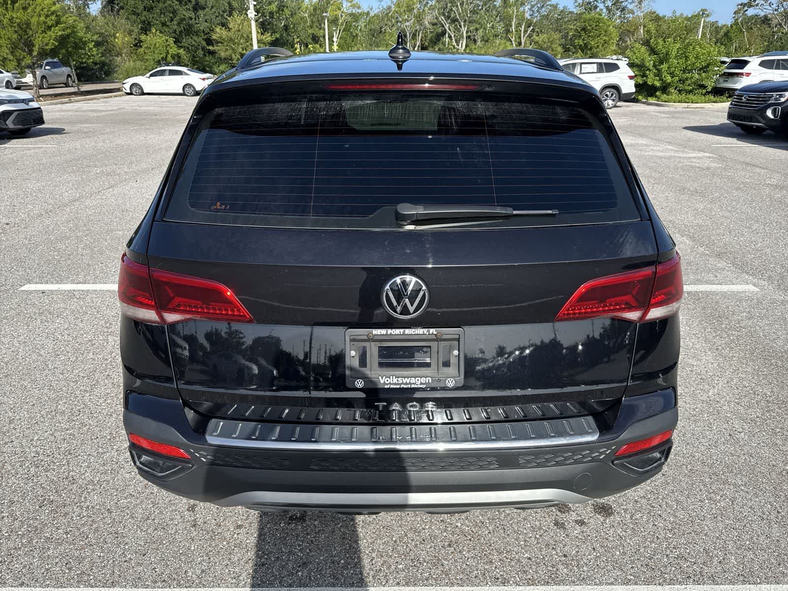 Volkswagen Taos S 2024