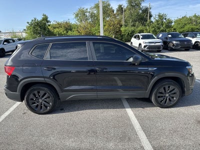 Volkswagen Taos S 2024