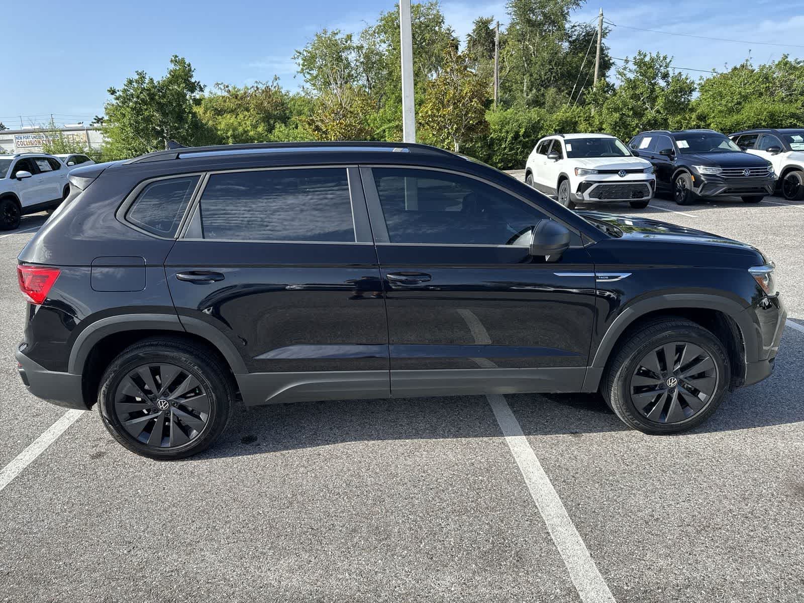 Volkswagen Taos S 2024