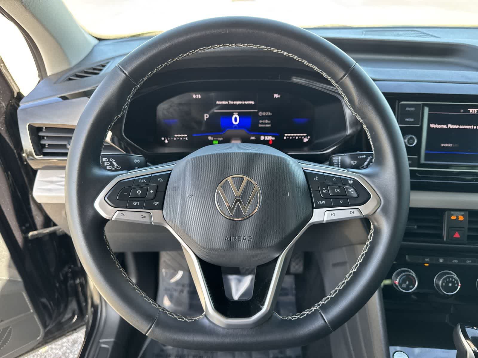 Volkswagen Taos S 2024