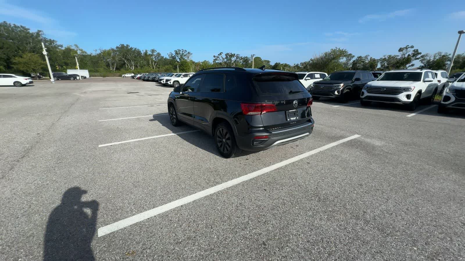Volkswagen Taos S 2024