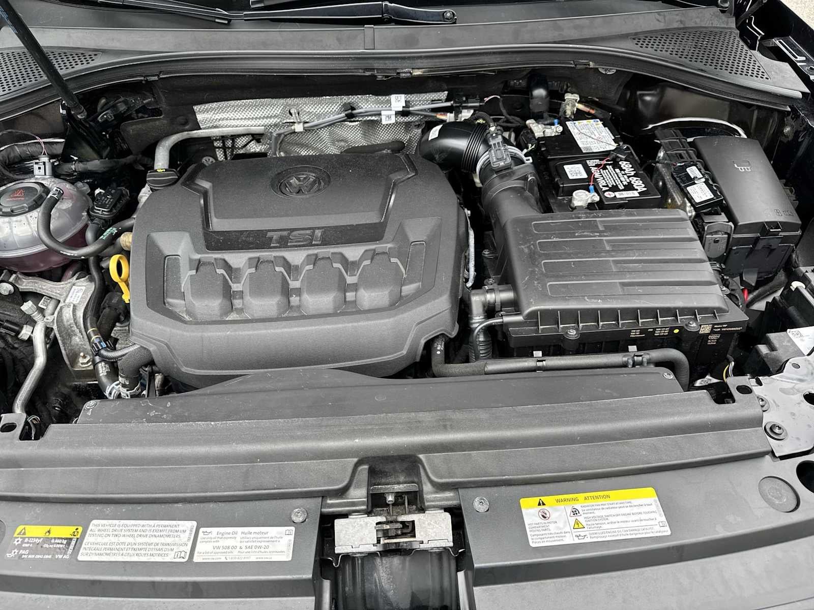 2022 Volkswagen Tiguan SE R-Line Negro