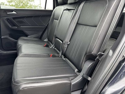 2022 Volkswagen Tiguan SE R-Line Negro