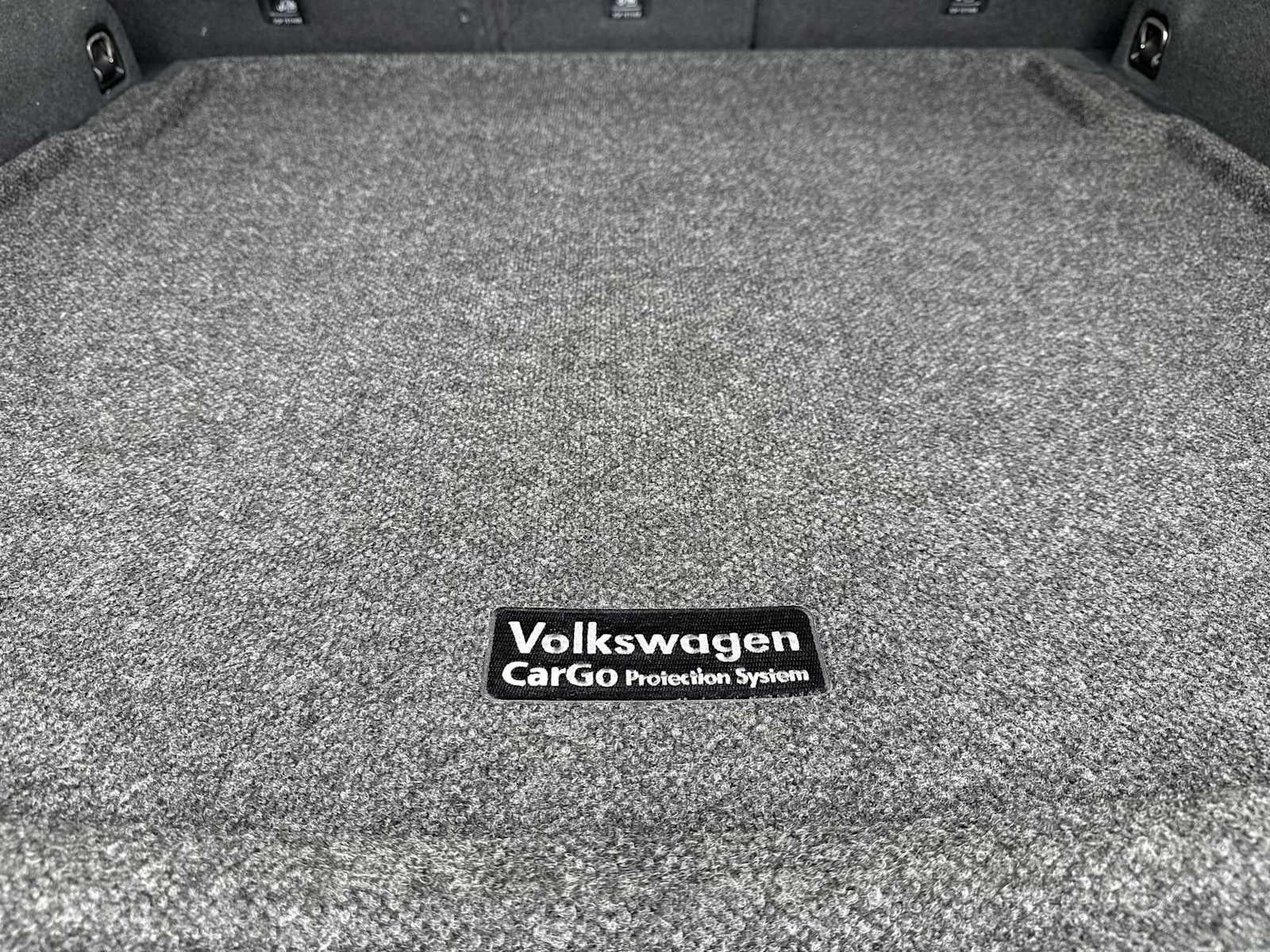 2022 Volkswagen Tiguan SE R-Line Negro