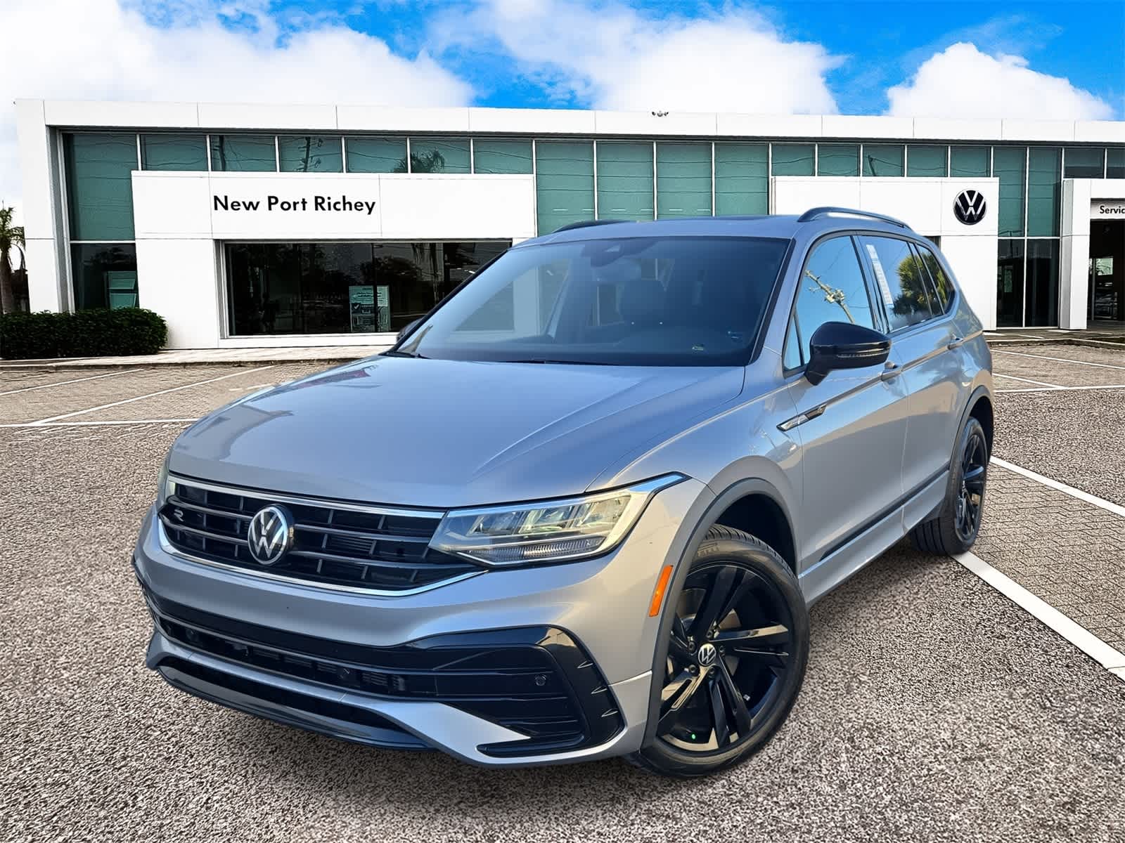 2023 Volkswagen Tiguan SE R-Line Negro