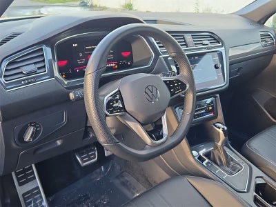 2023 Volkswagen Tiguan SE R-Line Negro