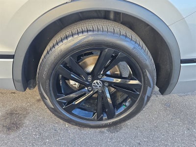 2023 Volkswagen Tiguan SE R-Line Negro