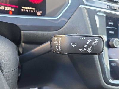 2023 Volkswagen Tiguan SE R-Line Negro