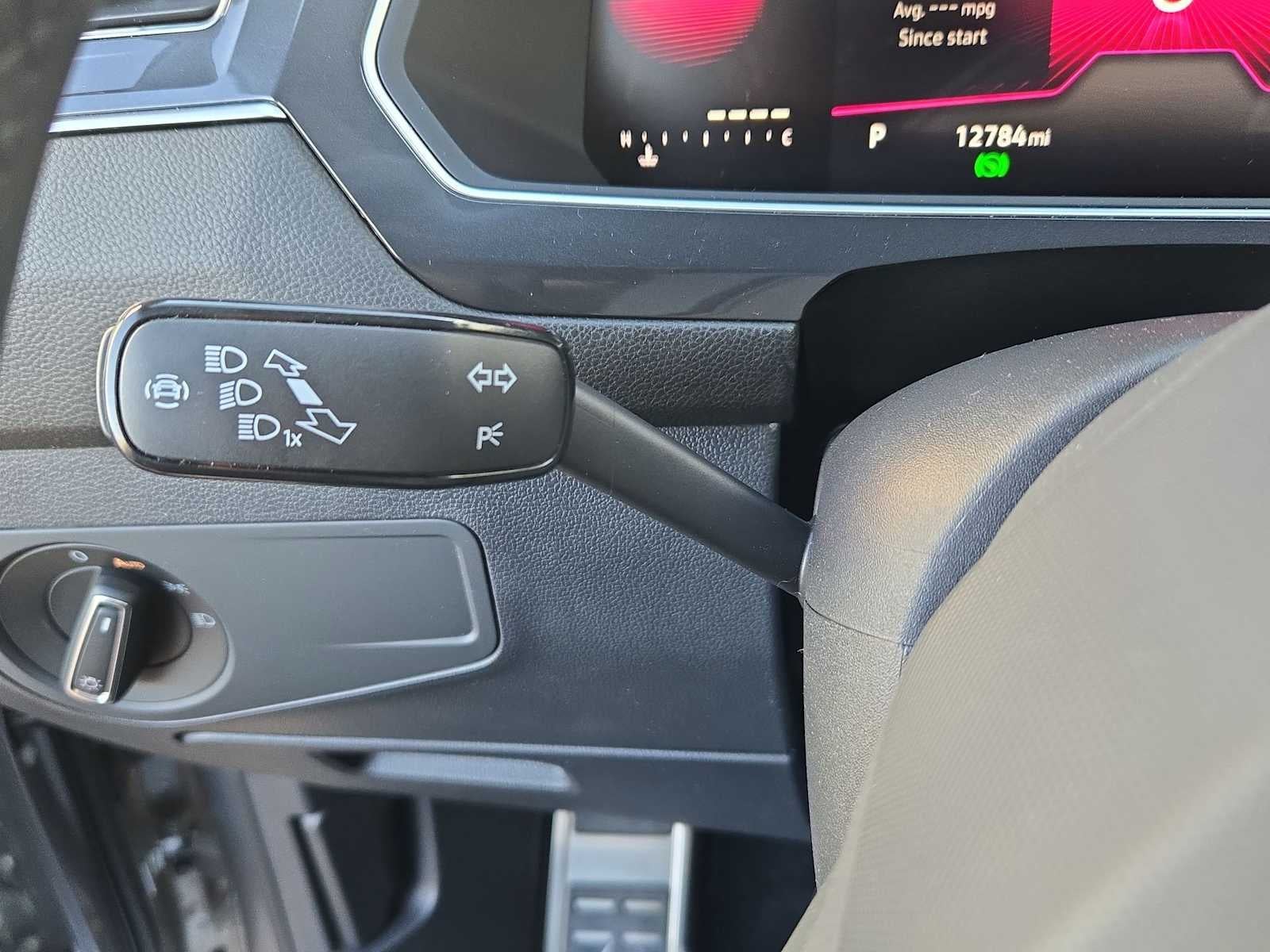 2023 Volkswagen Tiguan SE R-Line Negro