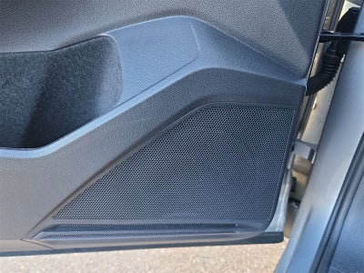 2023 Volkswagen Tiguan SE R-Line Negro