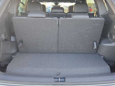 2023 Volkswagen Tiguan SE R-Line Negro