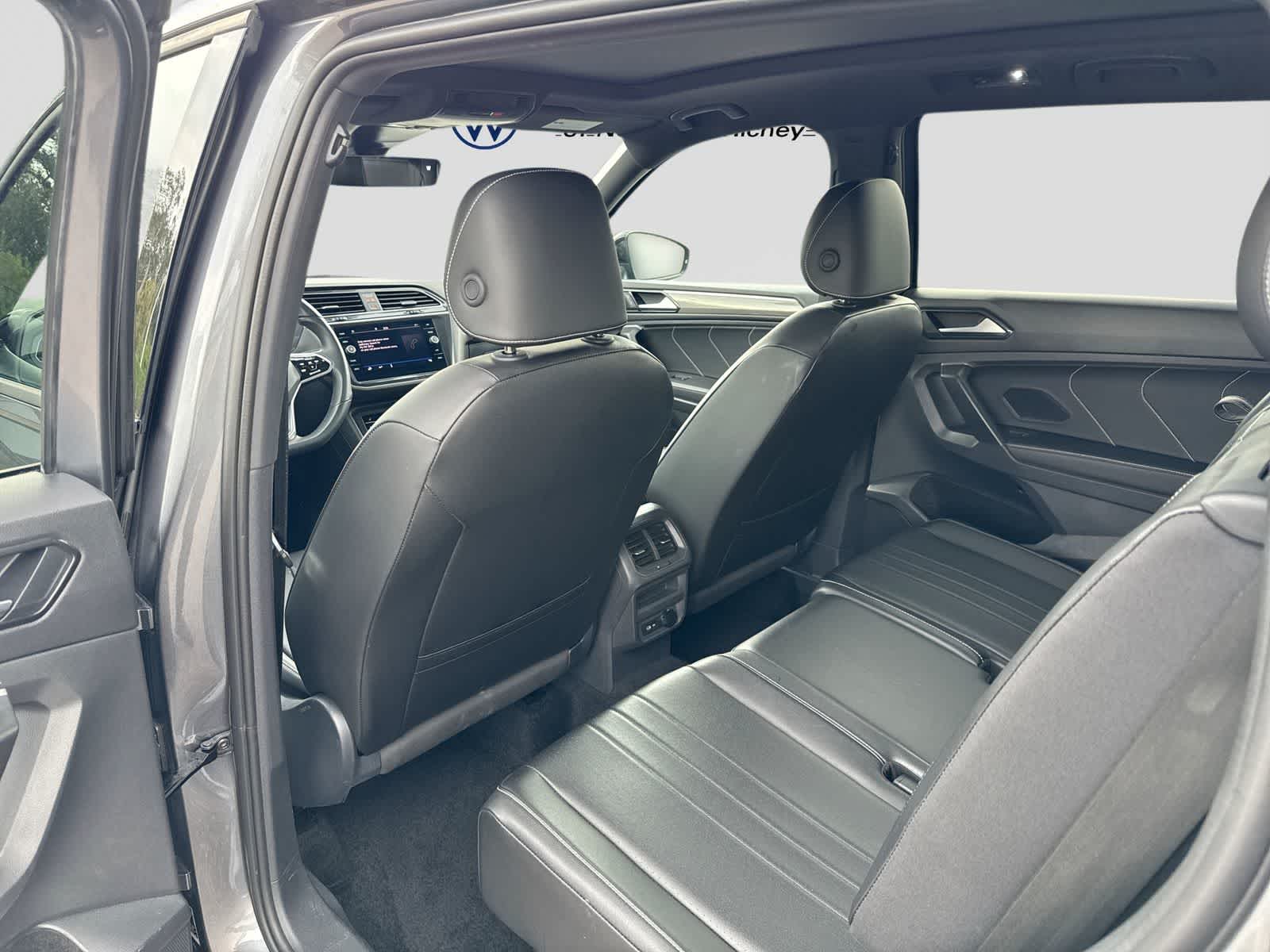 Volkswagen Tiguan SE R-Line Negro 2024