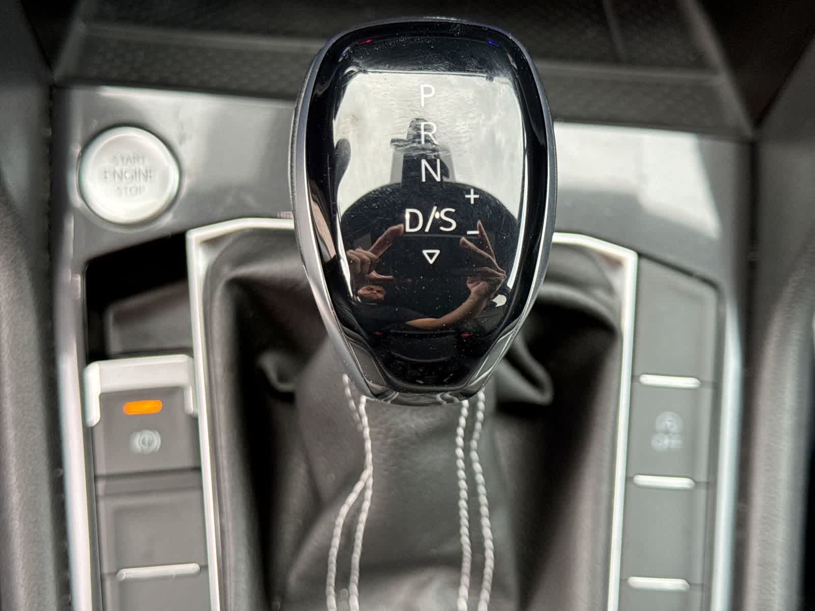 Volkswagen Tiguan SE R-Line Negro 2024