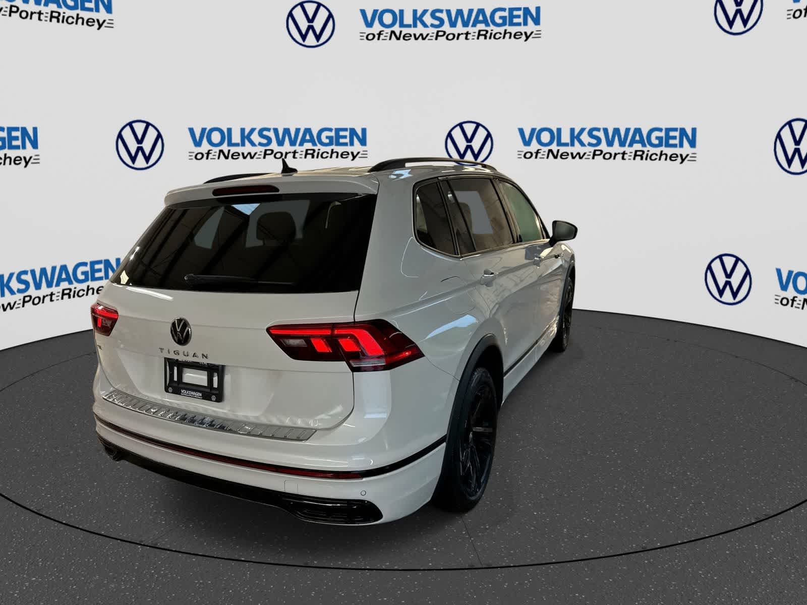 Volkswagen Tiguan SE R-Line Negro 2024