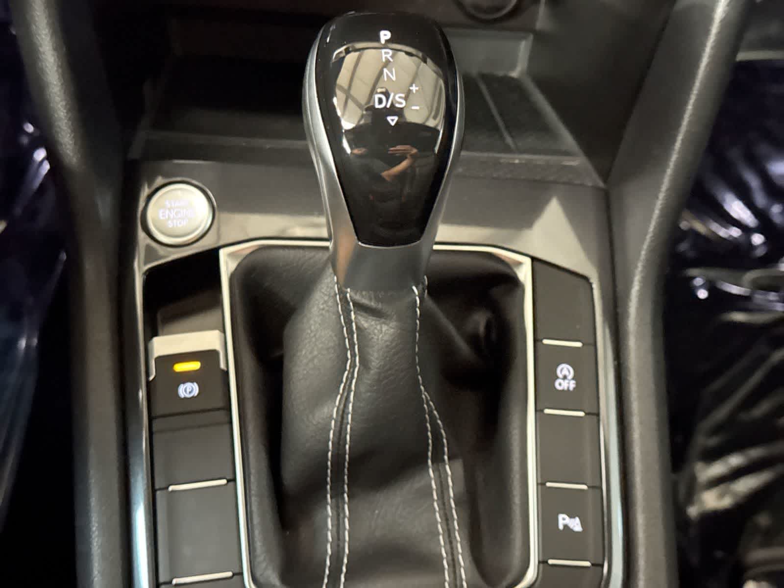 Volkswagen Tiguan SE R-Line Negro 2024