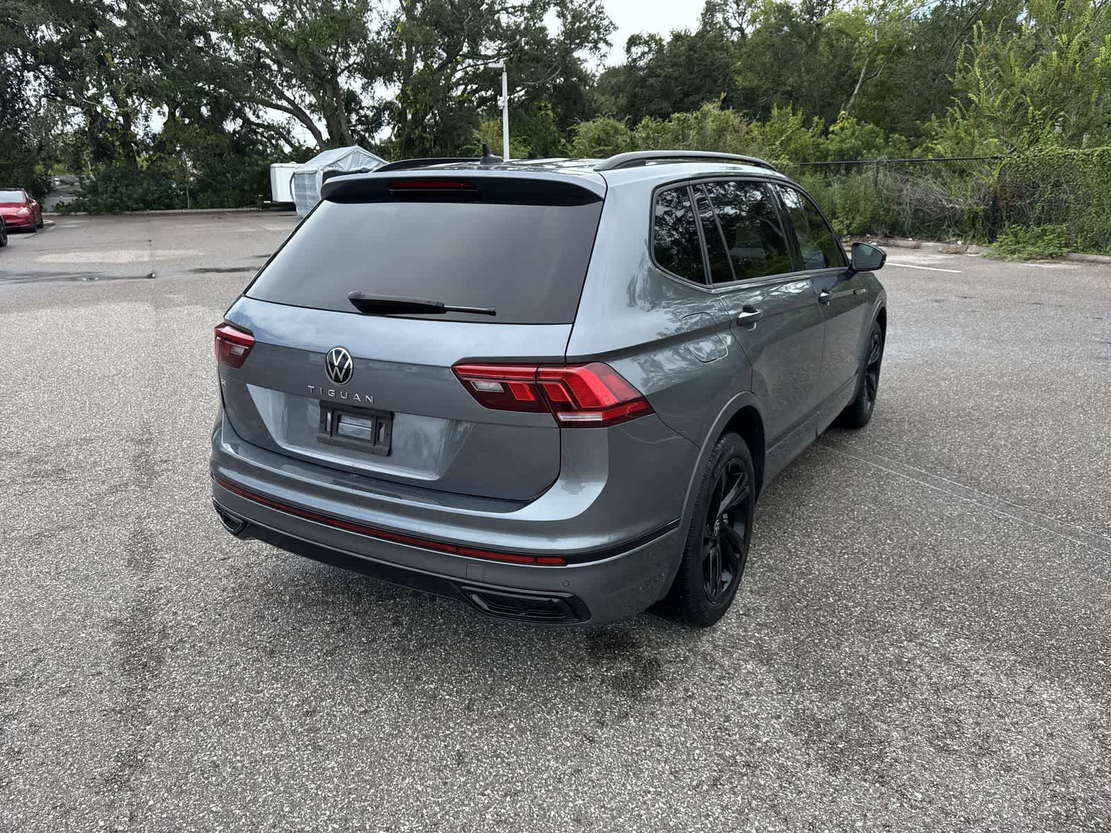 Volkswagen Tiguan SE R-Line Negro 2024