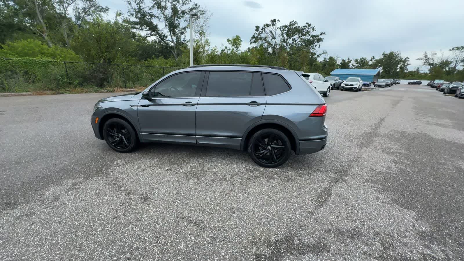Volkswagen Tiguan SE R-Line Negro 2024
