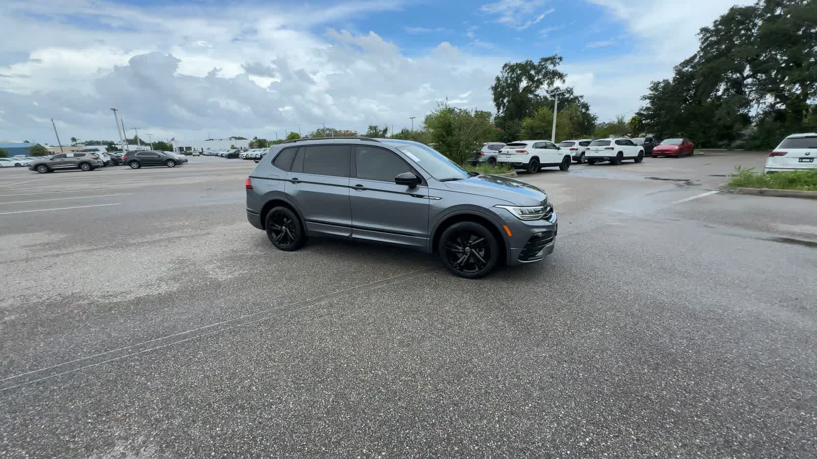 Volkswagen Tiguan SE R-Line Negro 2024