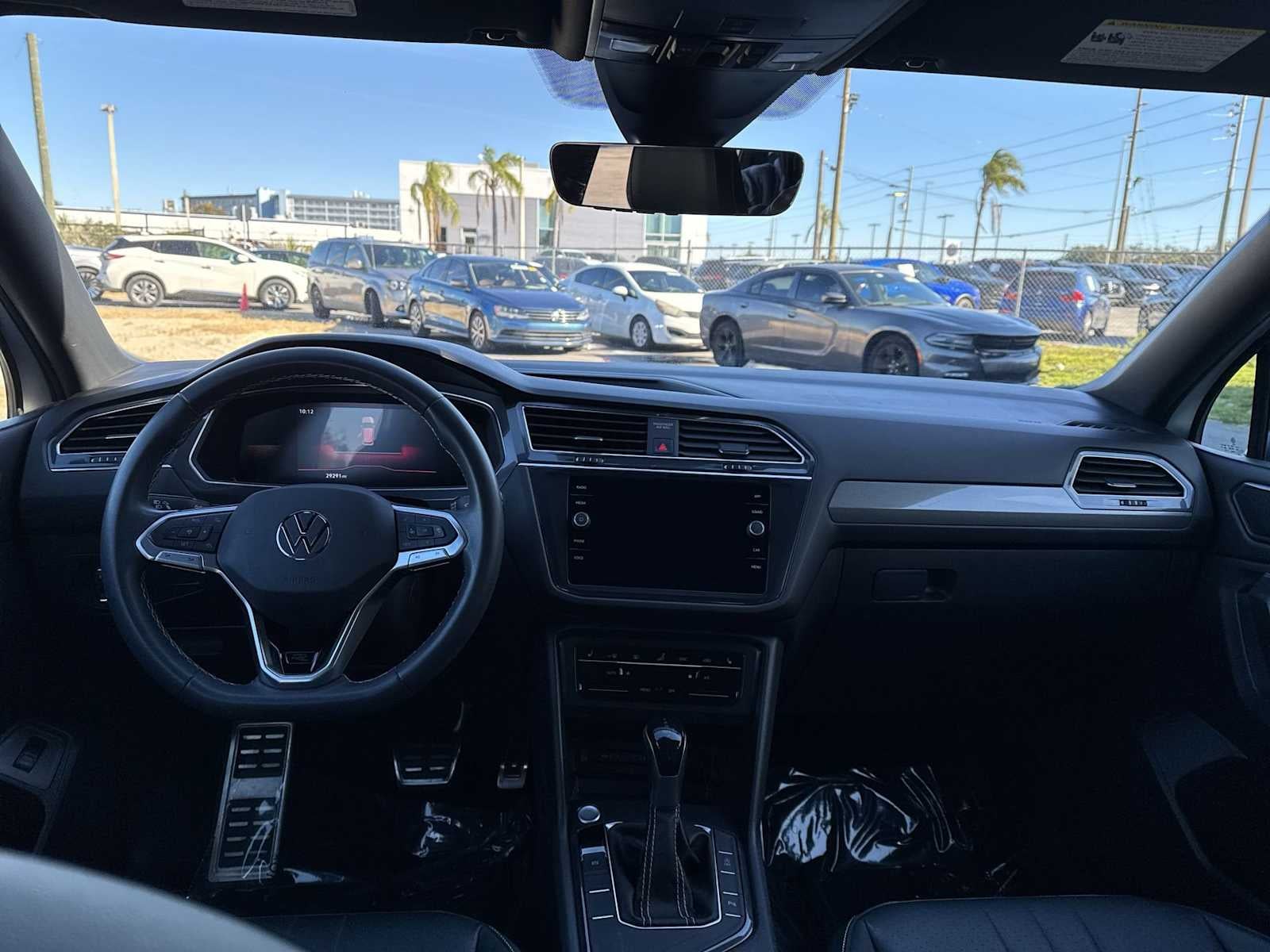 2023 Volkswagen Tiguan SE R-Line Negro