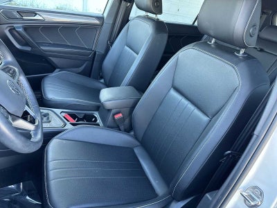 2023 Volkswagen Tiguan SE R-Line Negro