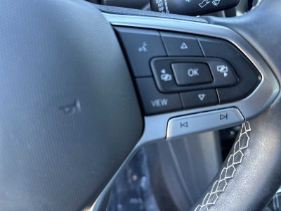 2023 Volkswagen Tiguan SE R-Line Negro