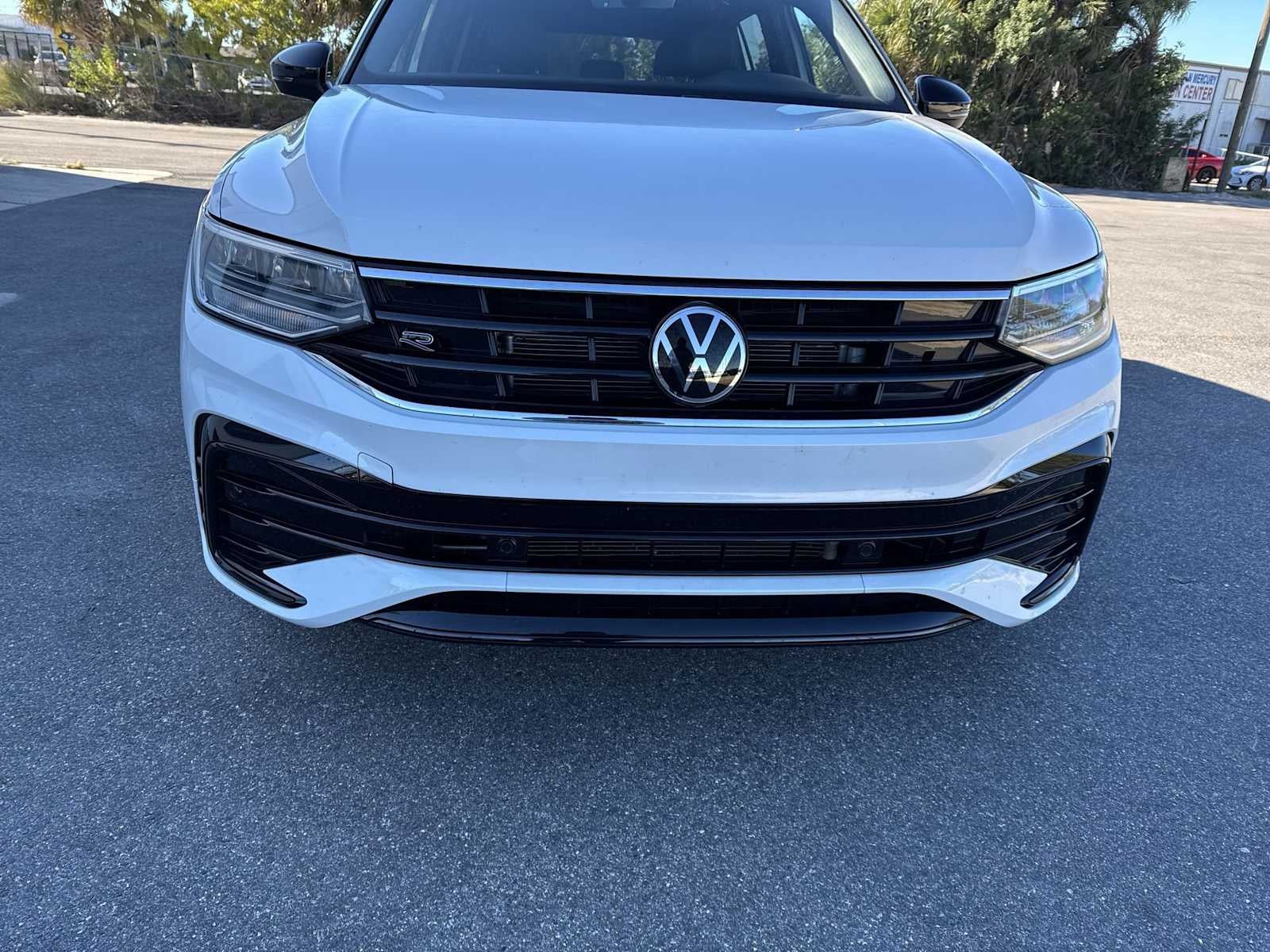2023 Volkswagen Tiguan SE R-Line Negro