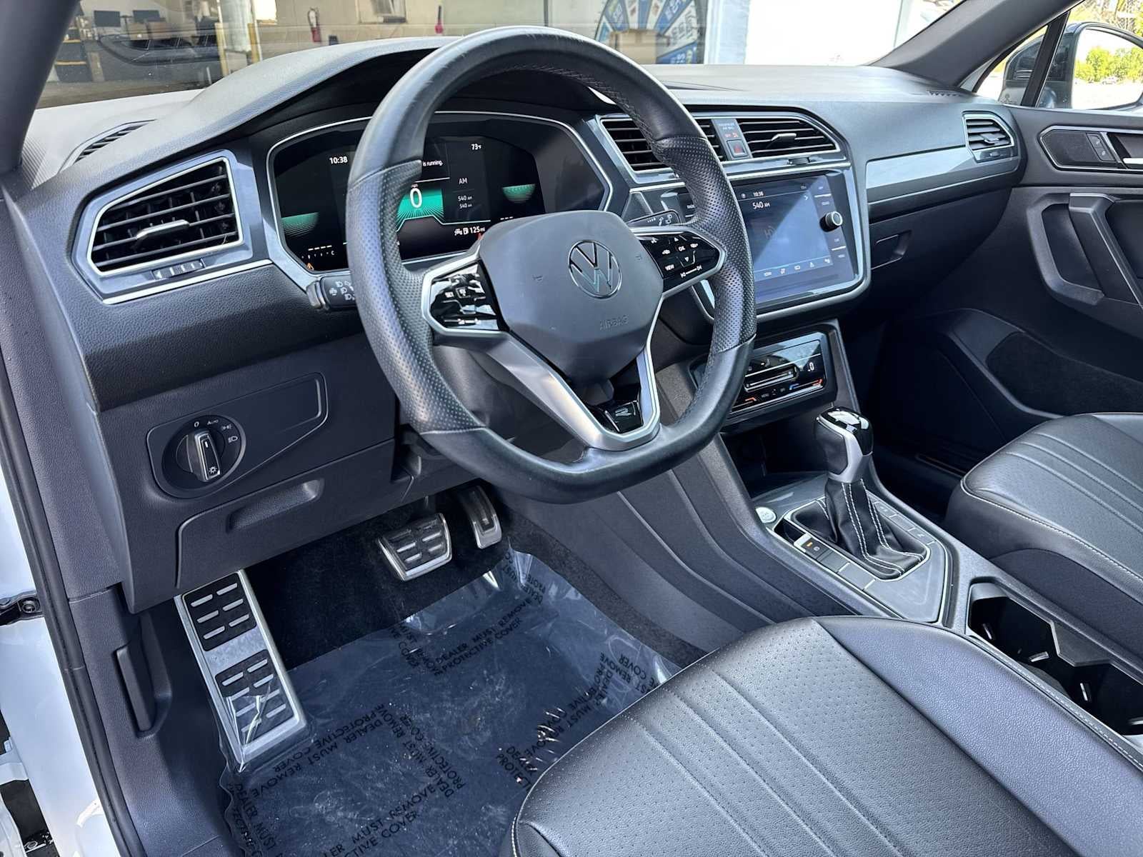 2023 Volkswagen Tiguan SE R-Line Negro