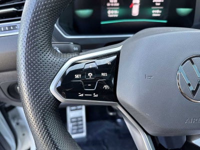 2023 Volkswagen Tiguan SE R-Line Negro