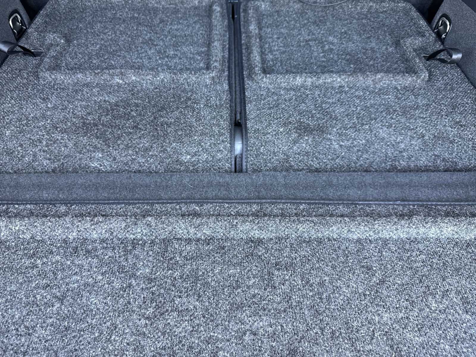 2023 Volkswagen Tiguan SE R-Line Negro