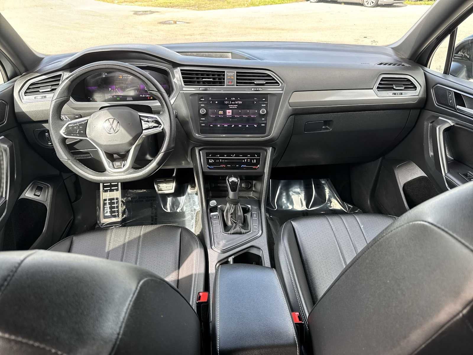 Volkswagen Tiguan SE R-Line Negro 2024