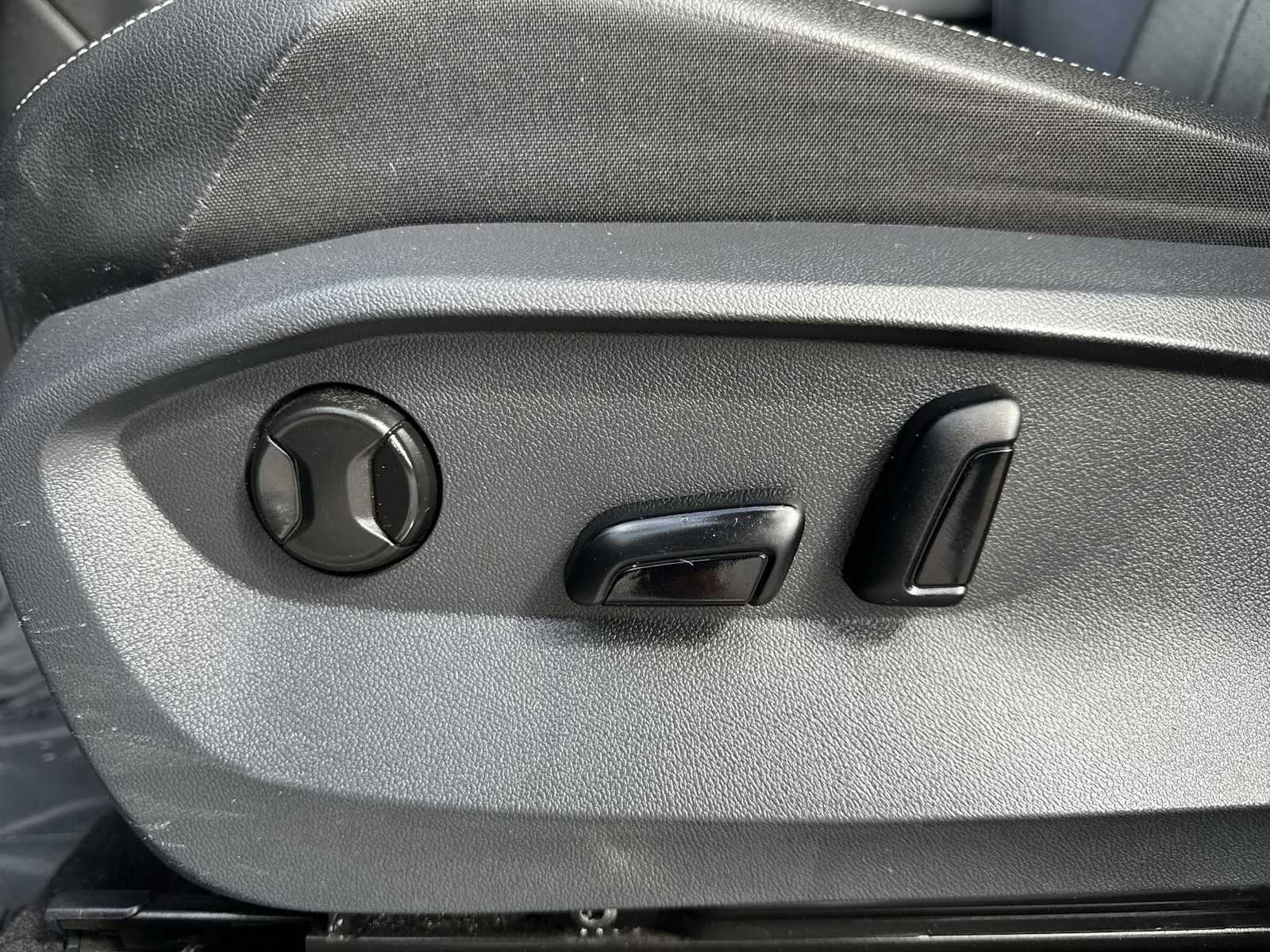 Volkswagen Tiguan SE R-Line Negro 2024