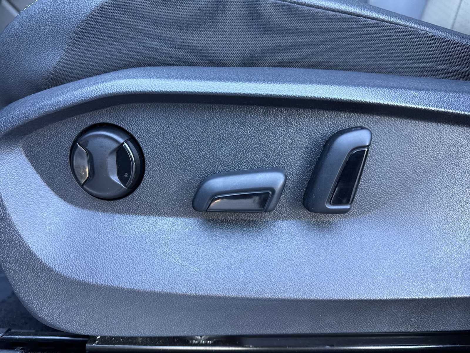 2022 Volkswagen Tiguan SE R-Line Negro