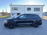 2022 Volkswagen Tiguan SE R-Line Negro