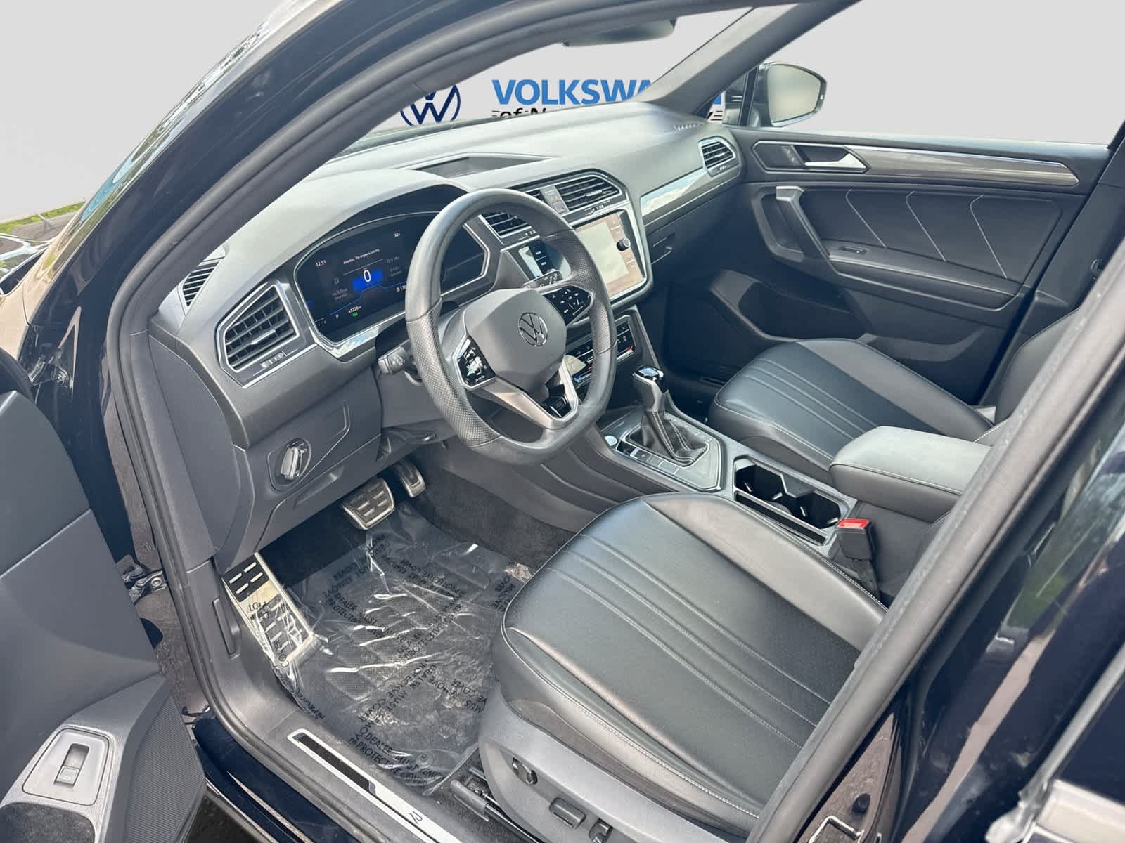 Volkswagen Tiguan SE R-Line Negro 2024