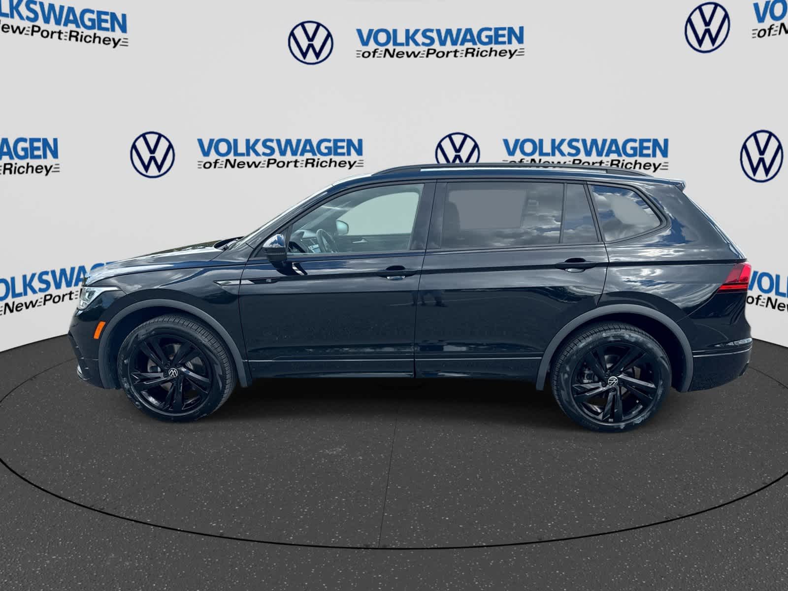 Volkswagen Tiguan SE R-Line Negro 2024