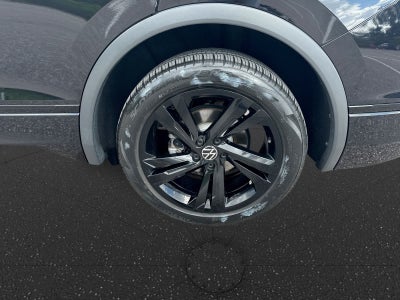 Volkswagen Tiguan SE R-Line Negro 2024