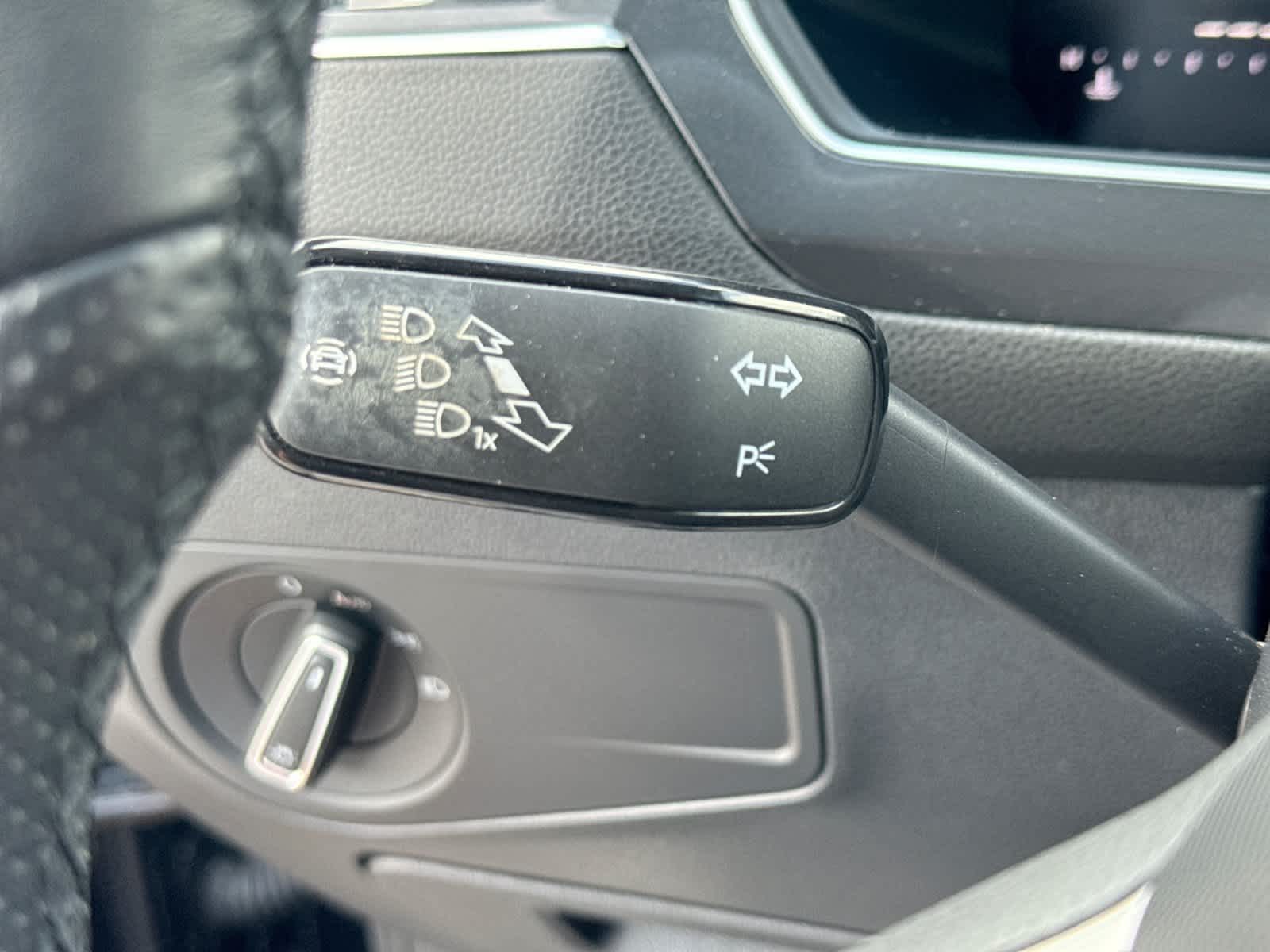 Volkswagen Tiguan SE R-Line Negro 2024