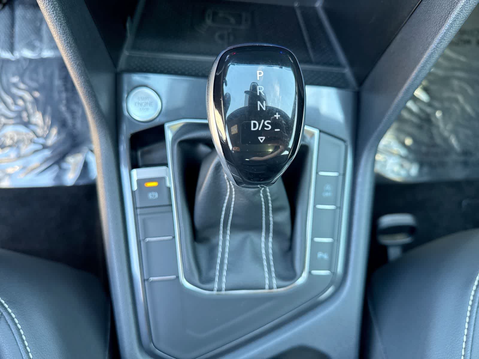 Volkswagen Tiguan SE R-Line Negro 2024